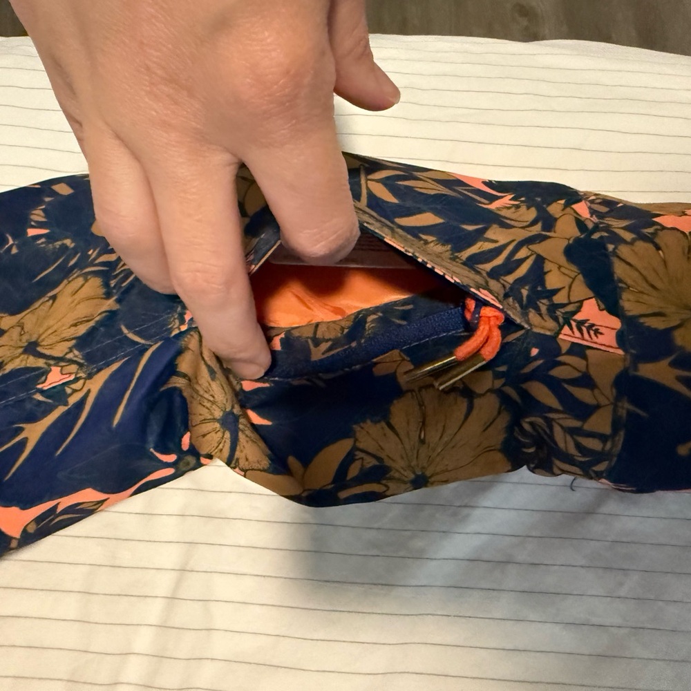 Roxy Snowboard Jacket - image 6